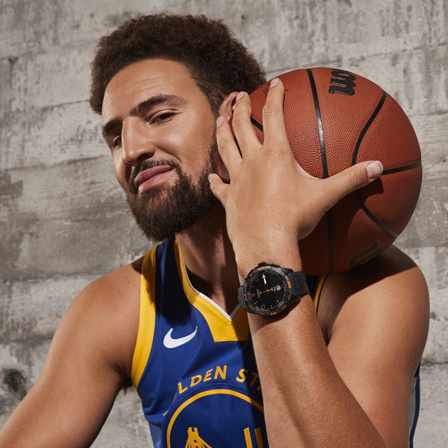 TISSOTとNBAが複数年にわたるパートナーシップ更新を発表 | スウォッチ