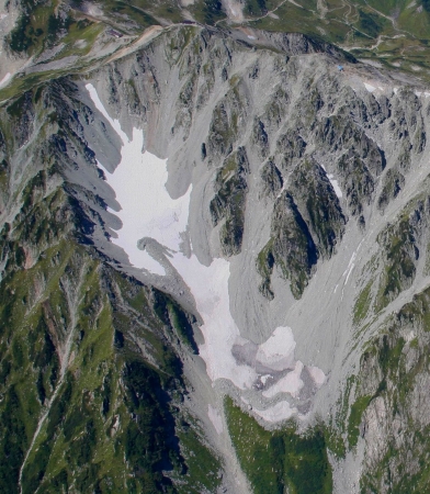 立山御前沢氷河（提供：立山カルデラ砂防博物館 飯田先生）