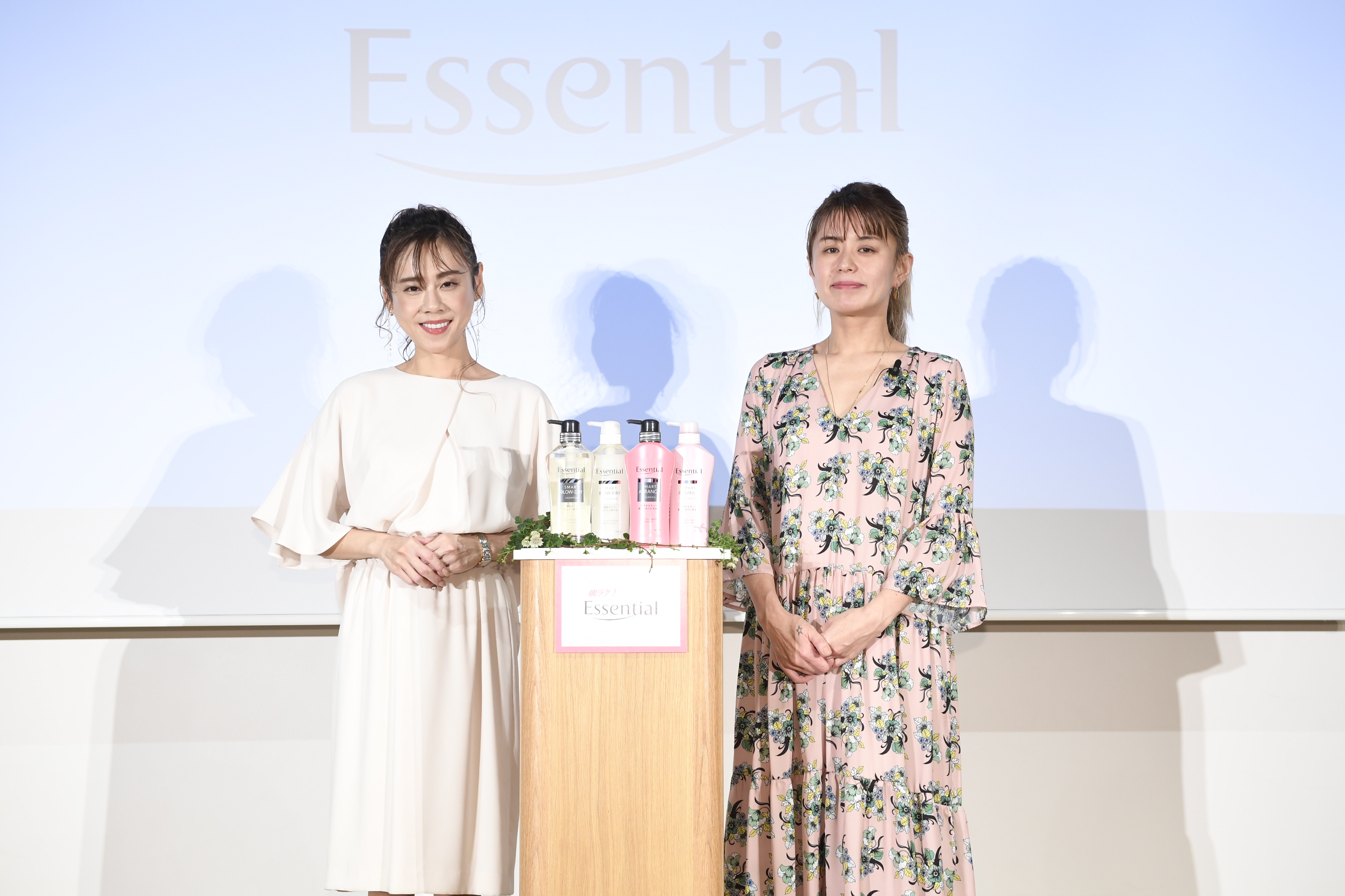 フリーアナウンサー 高橋真麻さん ヘア メイクアップアーティスト イガリシノブさんが提案する忙しい朝でも簡単かわいい 朝ラク ヘアスタイル 花王株式会社 花王mkニュース のプレスリリース