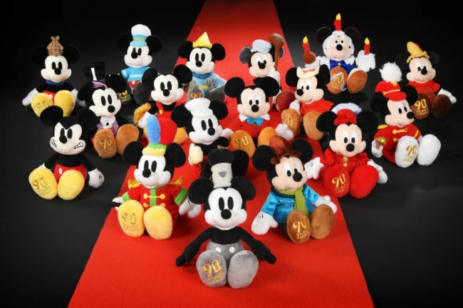 ディズニーストアからミッキーマウスのアニバーサリーをお祝いした商品