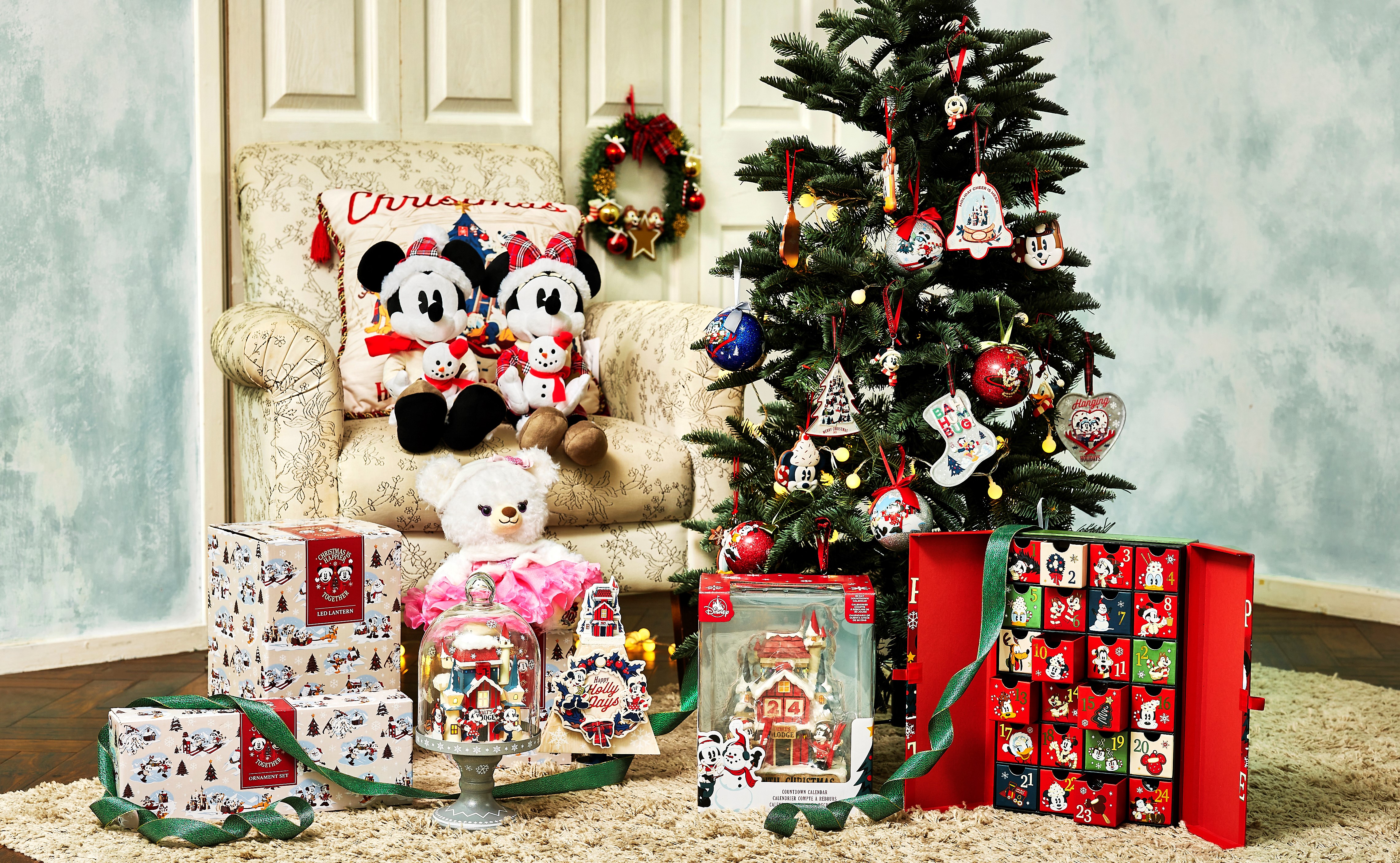 ディズニーキャラクターが彩るホリデーシーズン クリスマスを盛り上げる多数のアイテムが11月1日 月 より順次発売 ウォルト ディズニー ジャパン株式会社のプレスリリース