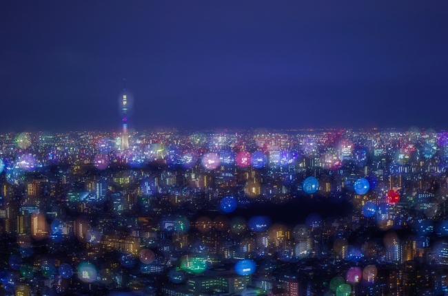 「アメ玉みたいな東京の街」