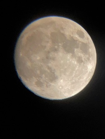 2021年6月23日ニュートニーで撮影した月_サンシャイン60展望台より