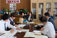 【日本経済大学】本学教授が筑紫高校教職員・生徒に“Chat GPT”研修