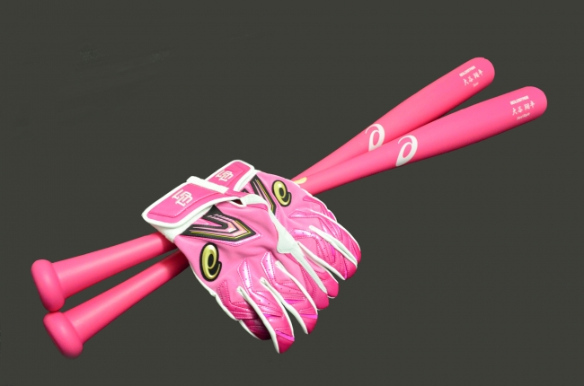 大谷翔平選手にピンク色の野球用具を提供｜アシックスジャパンのプレス