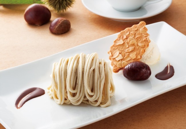 カフェモロゾフから秋の味覚を贅沢に味わうスイーツが登場!|モロゾフ