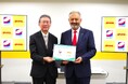 DHL Expressとコスモ石油マーケティング、日本におけるSAFの利用拡大に向けた調達契約を締結