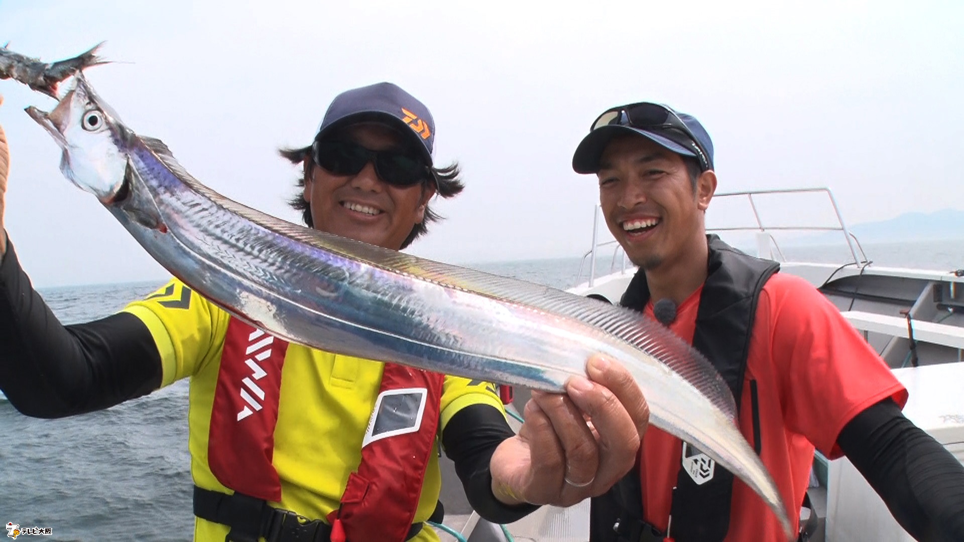 真夏の東西タチウオ祭り 児島玲子もヒット連発 ドラゴンサイズのタチウオもかかりワクワクが止まらない テレビ大阪株式会社のプレスリリース