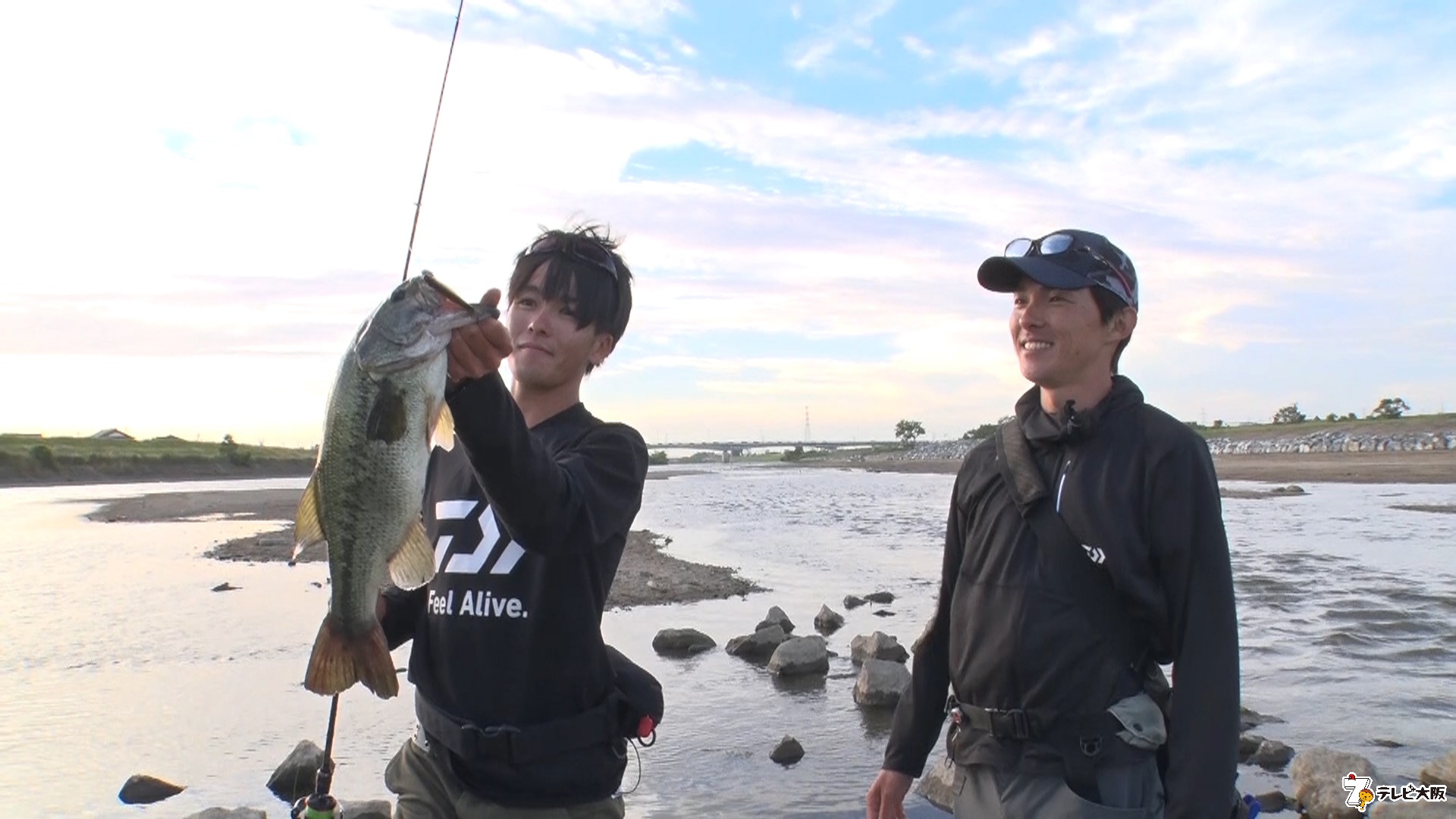 陸っぱりのプリンス こと川村光大郎と エキスパート 佐々木勝也が挑む モンスター級ランカーバス テレビ大阪株式会社のプレスリリース