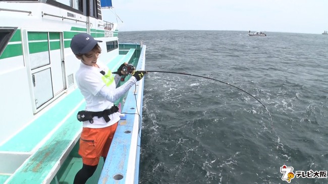 女子高生釣りガール絶好調 ドラゴンサイズのタチウオ ゲットなるか テレビ大阪株式会社のプレスリリース