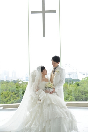 ホテル日航東京】日本初！ドレスを纏った車椅子で花嫁の願いを叶える
