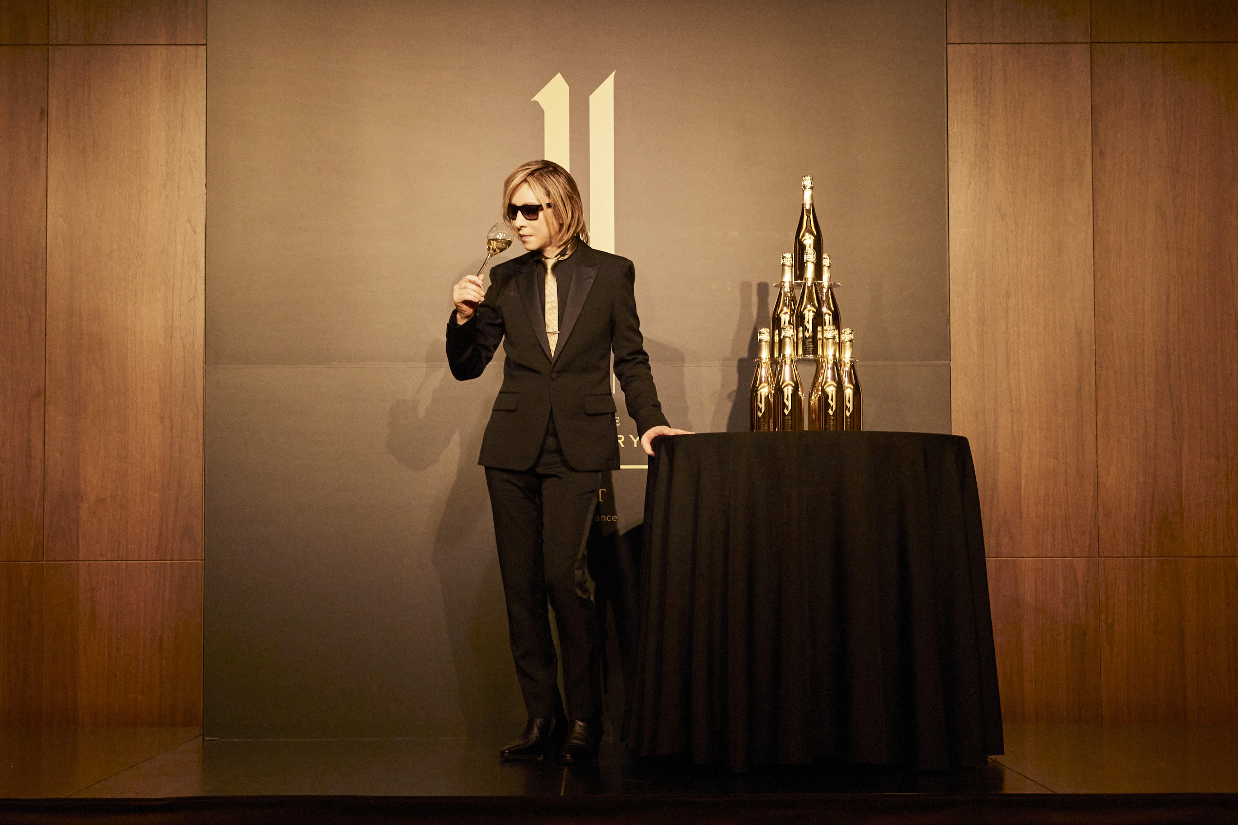 YOSHIKI×仏名門メゾンPOMMERYのシャンパーニュ 初回ロット1万本が瞬殺