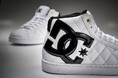 DC Shoesが誇る90年代ストリートカルチャーのDNAを纏う新作ハイカットスニーカー「ALLIANCE HI SE SN」が2025年12月12日(金)に発売！
