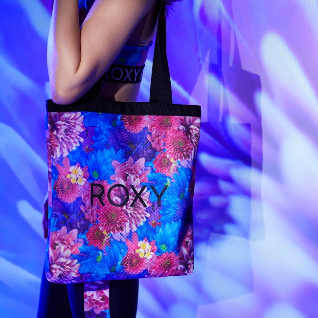 ROXY（ロキシー）とM / mika ninagawaが3度目のコラボレーション！販売