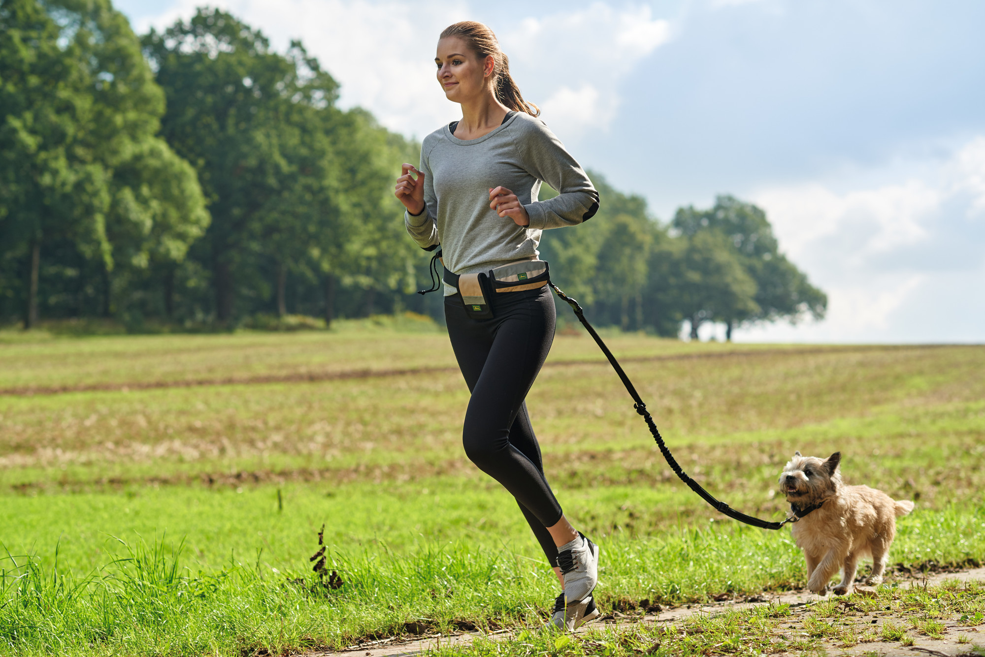 愛犬と一緒に運動の秋 ドイツの Hunter よりジョギングリードが登場 ジャーマンペット株式会社のプレスリリース