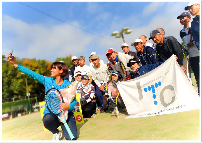 2022年神戸市西区西神ニュータウンテニスガーデン40周年イベントでのひとこま 2022年神戸市西区西神ニュータウンテニスガーデン40周年イベントでのひとこま