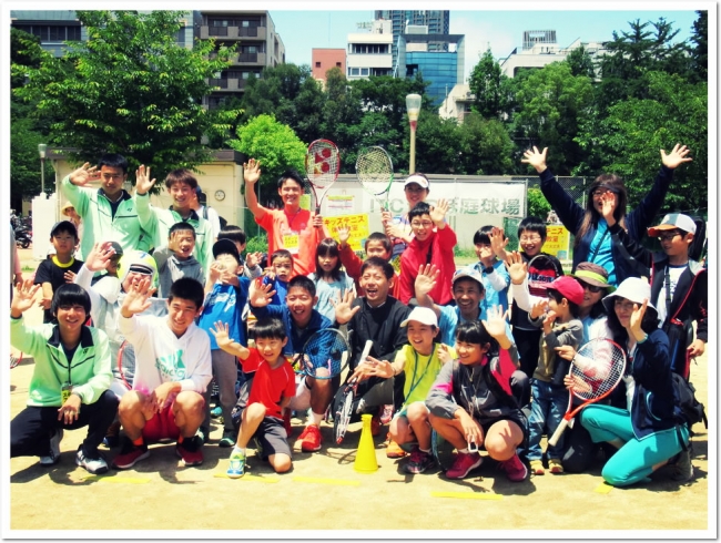 サンテレビ「いいね！テニス」からは、テニス応援隊 あらじお 原田さん、テニロボさんも登場