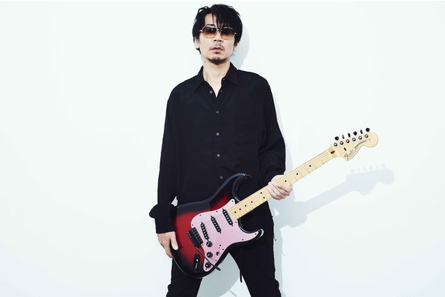 Ken（L'Arc-en-Ciel）のフェンダーシグネイチャーギター「Ken Stratocaster® Galaxy Red  2021」2021年10月25日（月）より販売決定！｜フェンダーミュージックのプレスリリース