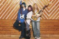 次世代ポップロックシーンを牽引するChilli Beans. 初のFender®︎シグネイチャーモデル3機種&アクセサリー2025年10月11日(土)発売