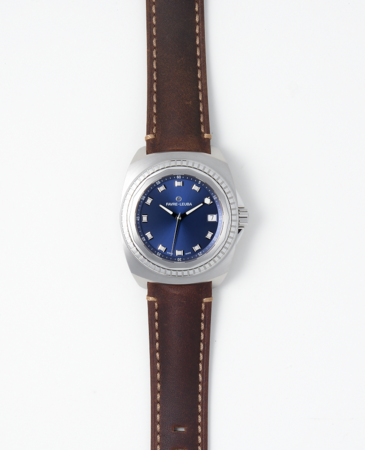 『仮面ライダーセイバー』主人公・神山飛羽真が着用する腕時計はスイス時計会社「ファーブル・ルーバ」のレイダー・シーバード