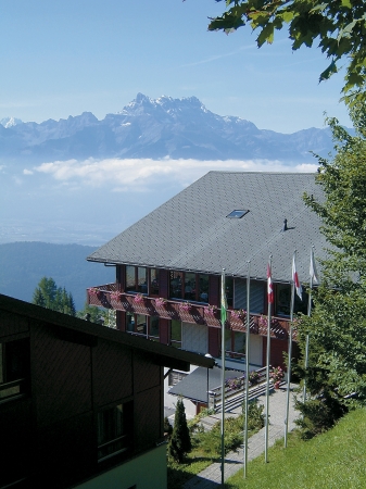 スイス公文学園校舎