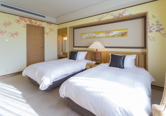 Suite Room 四季「MIYABI」 ベッドルーム ～秋・冬～ 紅葉、椿