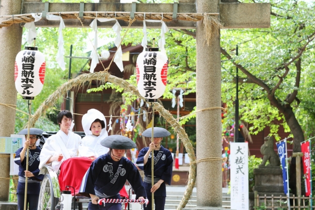 稲毛神社と人力車