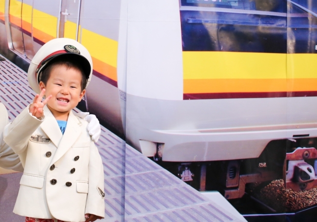 JR東日本　川崎駅「駅長さんになって、記念写真を撮ろう！」