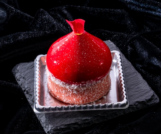 「苺のホワイトチョコムース」