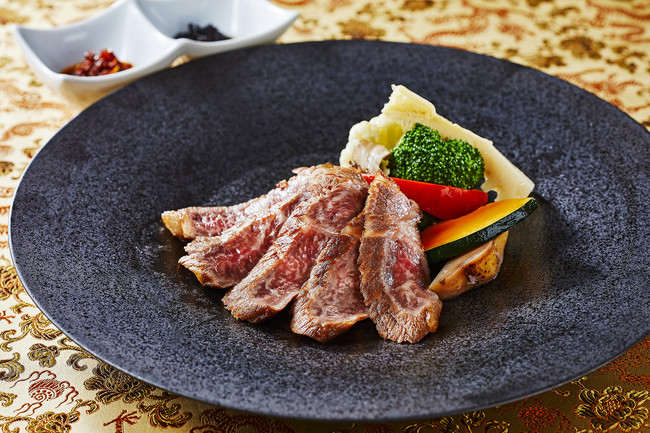 千葉県産しあわせ絆牛の中華風ステーキ きのこ添え　イメージ