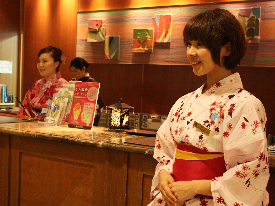 ホテル日航奈良 奈良の夏をアピール 女性スタッフが浴衣でお出迎え ニッコー ホテルズ インターナショナルのプレスリリース