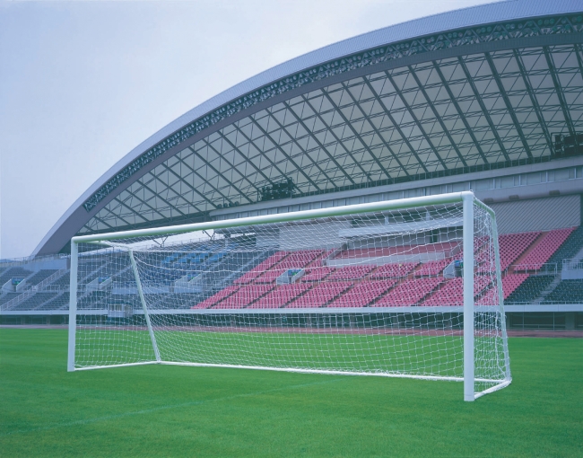 学校や運動施設で大活躍 本格的で日本サッカー協会指定の適合商品である アルミサッカーゴール が体育 体操web通販サイトバナナモールにて取り扱い開始 Oricon News