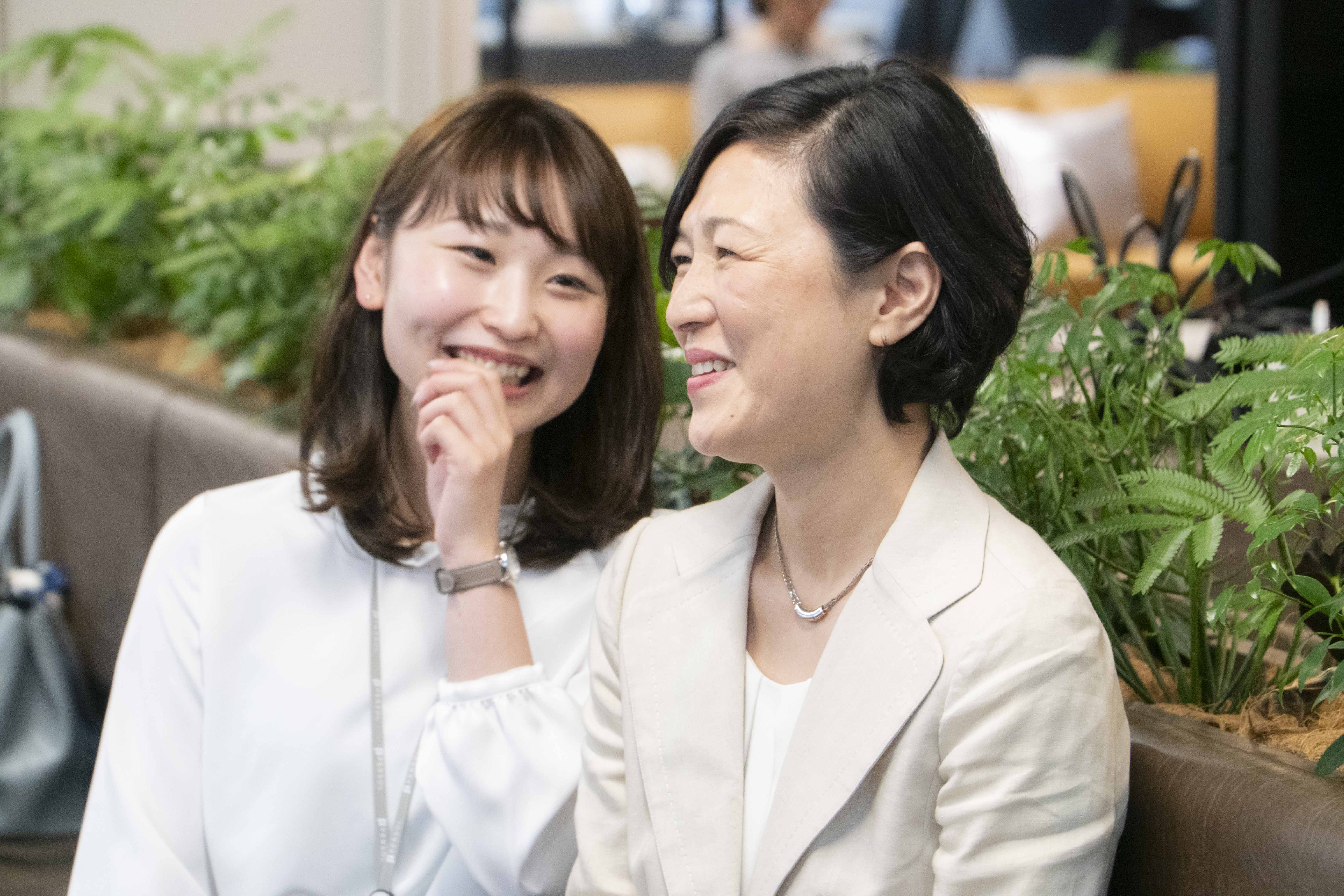 転職サービス「doda（デューダ）」新卒2年目社員や元お笑い芸人の社員が自分の成長した姿で感謝を伝えるはたらく我が子の職場参観『doda流 ”母の日コト体験”』開催