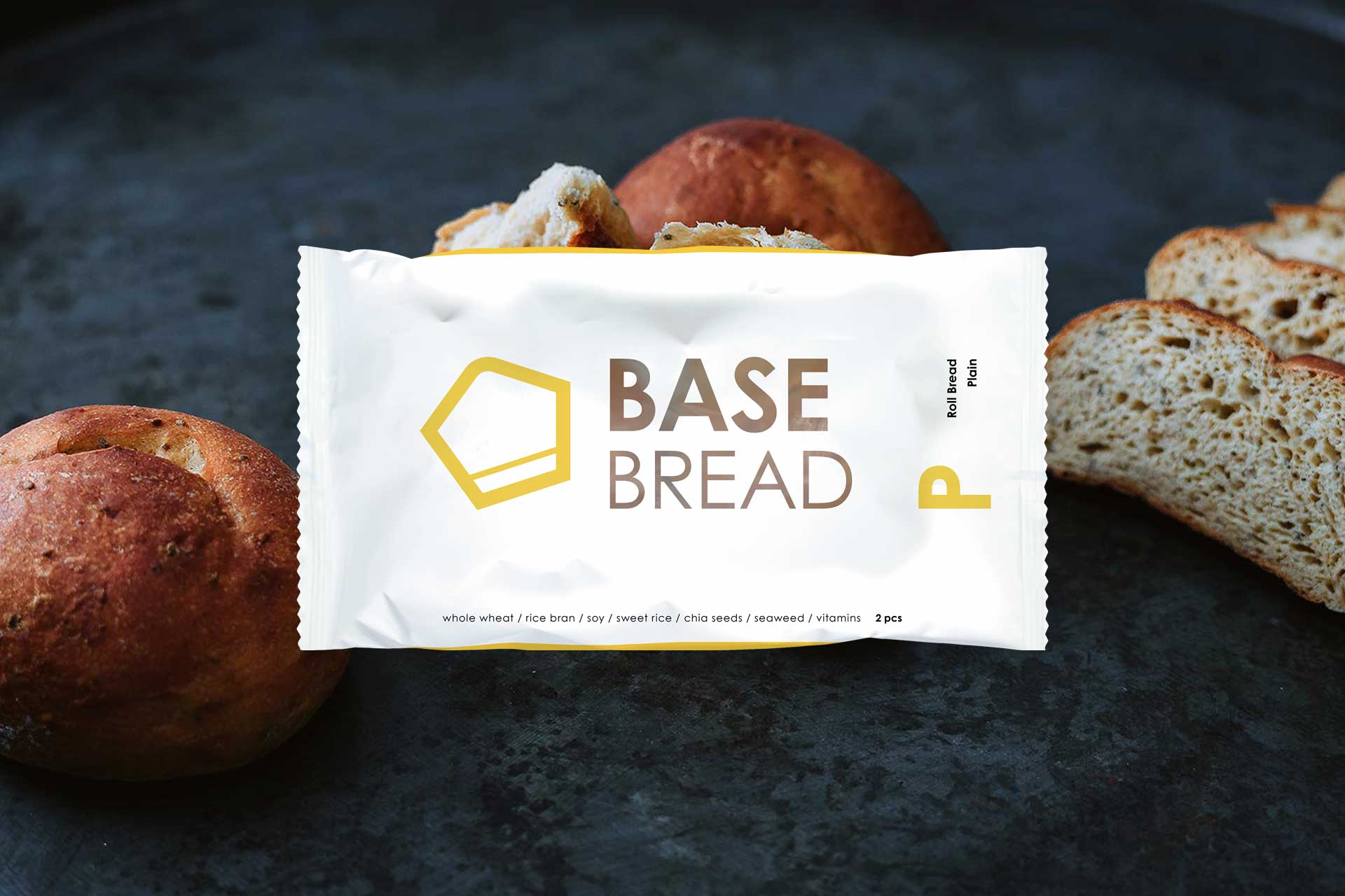 1日に必要な栄養の1/3が摂取できる世界初の完全栄養※パン「BASE BREAD