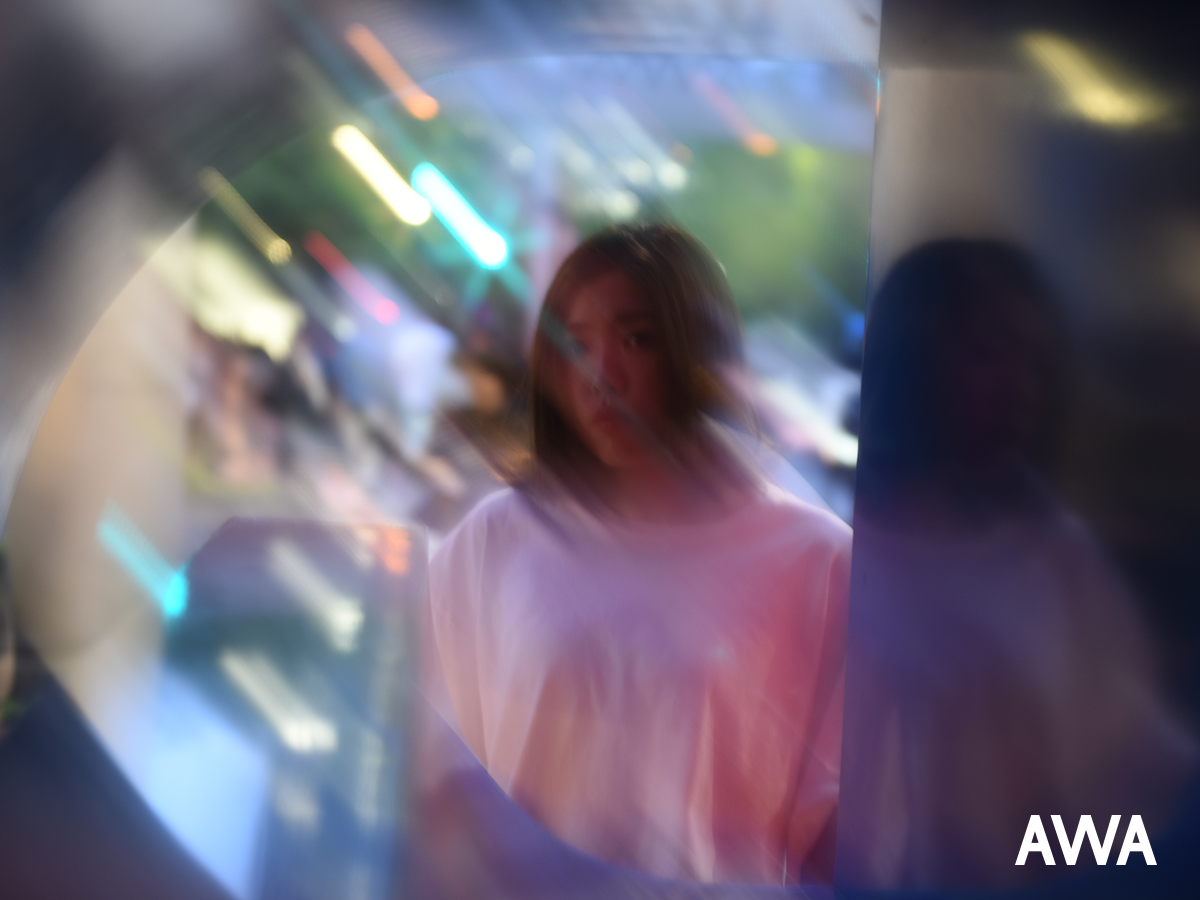 2020年注目のシンガーソングライター「AATA」が“ひとり、夜に浸る”をテーマにしたプレイリストを「AWA」で公開