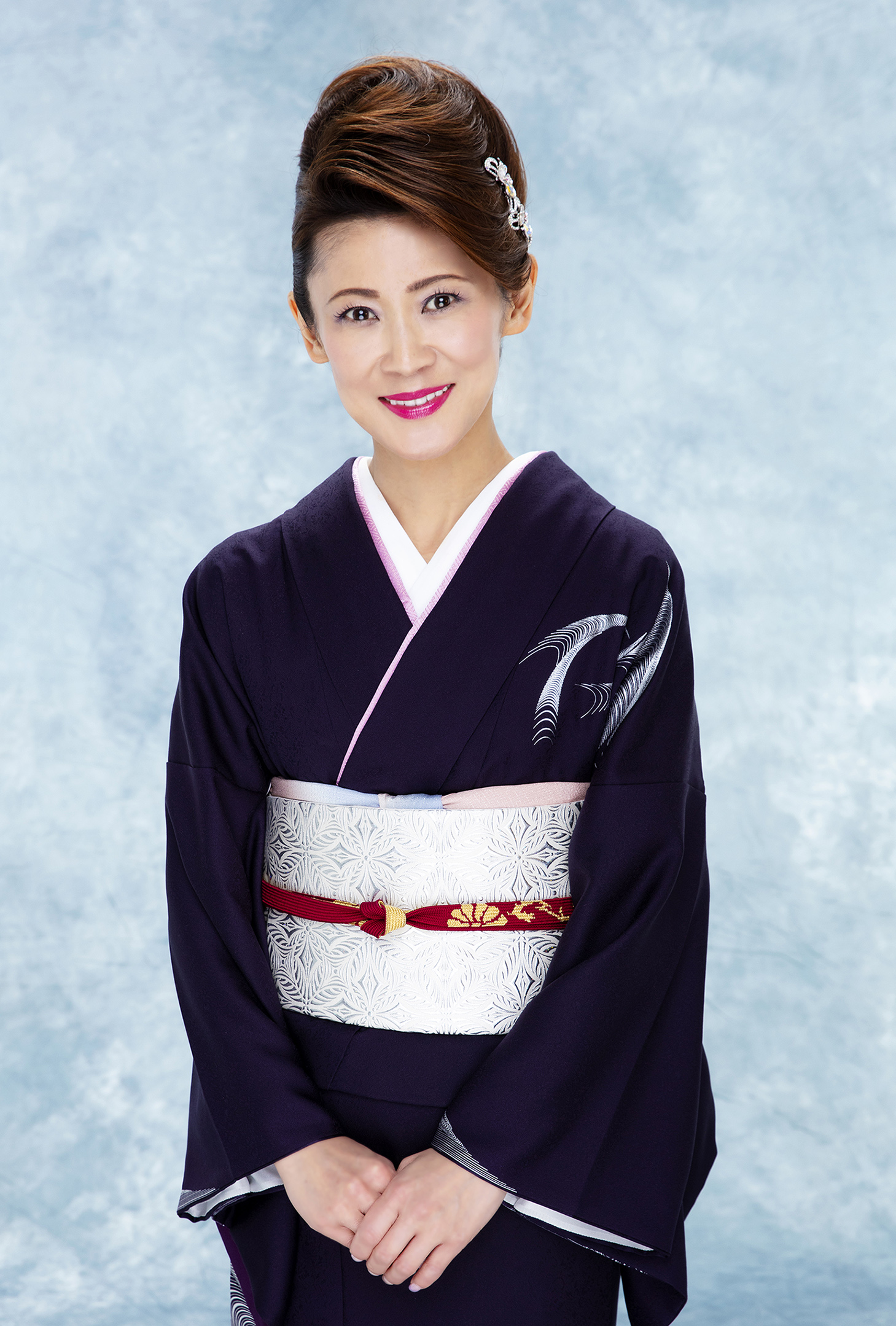 デビュー25年目に 古巣 復帰 美貴じゅん子が究極の愛の姿を歌う新曲 土下座 発売 株式会社テイチクエンタテインメントのプレスリリース デビュー25年目に 古巣 復帰 美貴じゅん子が究極の愛の姿を歌う新曲 土下座 発売 株式会社テイチクエンタテインメントのプレスリリース