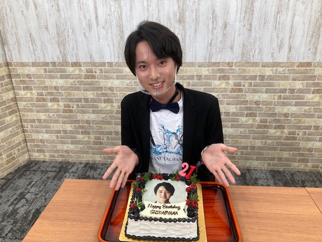 青山 新 21歳の誕生日にネットサイン会開催 恩師や先輩の おめでとう サプライズメッセージに感激 株式会社テイチクエンタテインメントのプレスリリース