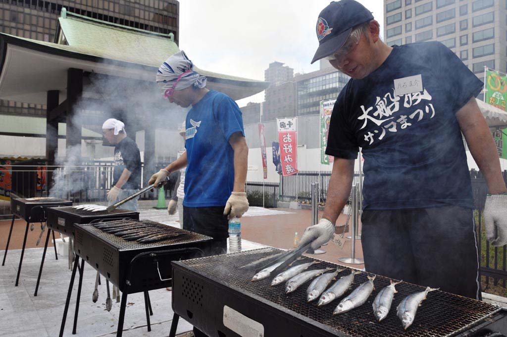 秋の味覚 サンマで東日本大震災復興支援 10月6日 大阪 南御堂で大船渡サンマまつり開催 産経新聞社のプレスリリース