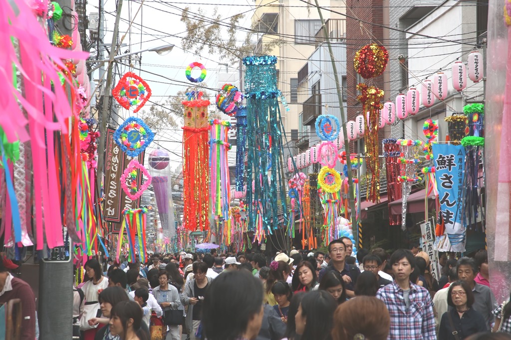 色鮮やかな七夕飾りのもとイベント盛りだくさん 夏の風物詩 下町七夕まつり 7月4 8日開催 産経新聞社のプレスリリース