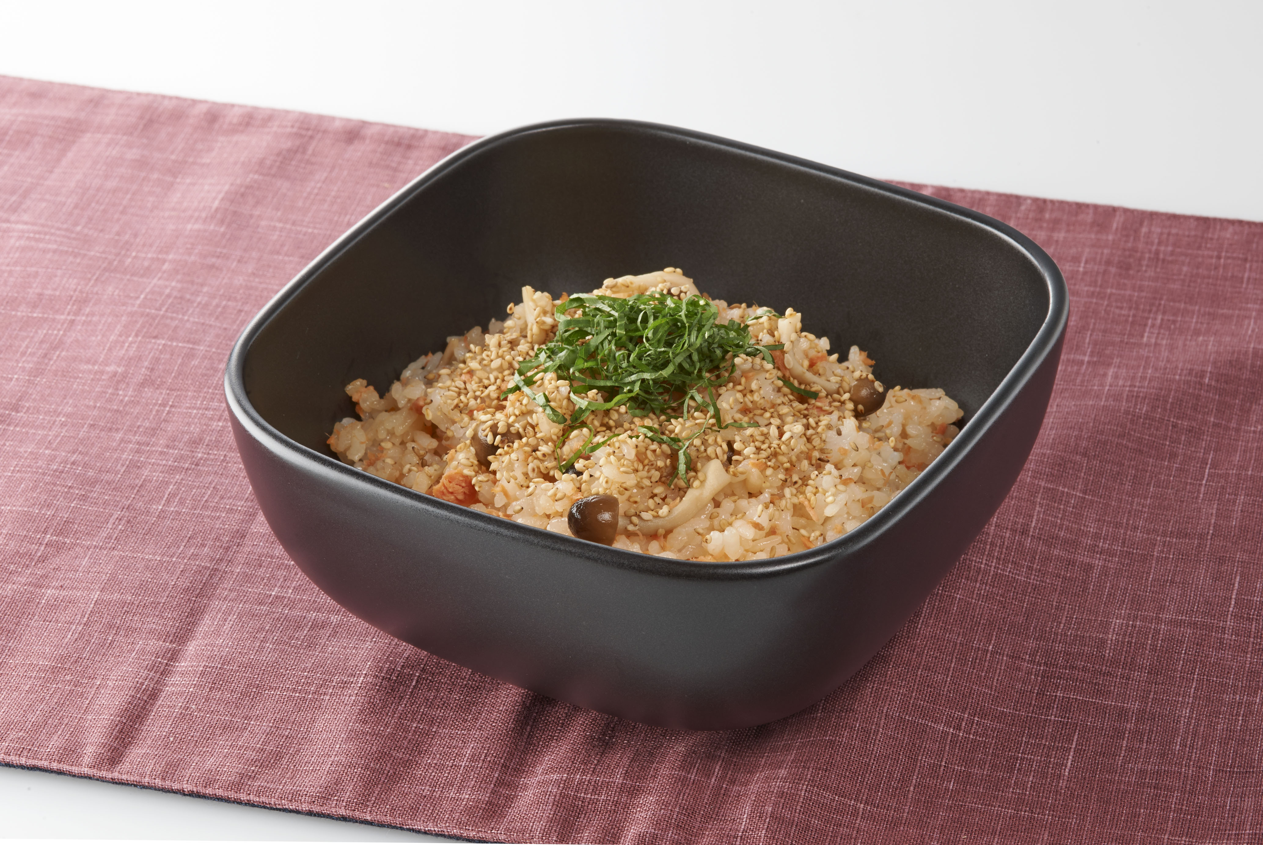 ごはんを炊いたら おひつに移そう Hario株式会社のプレスリリース