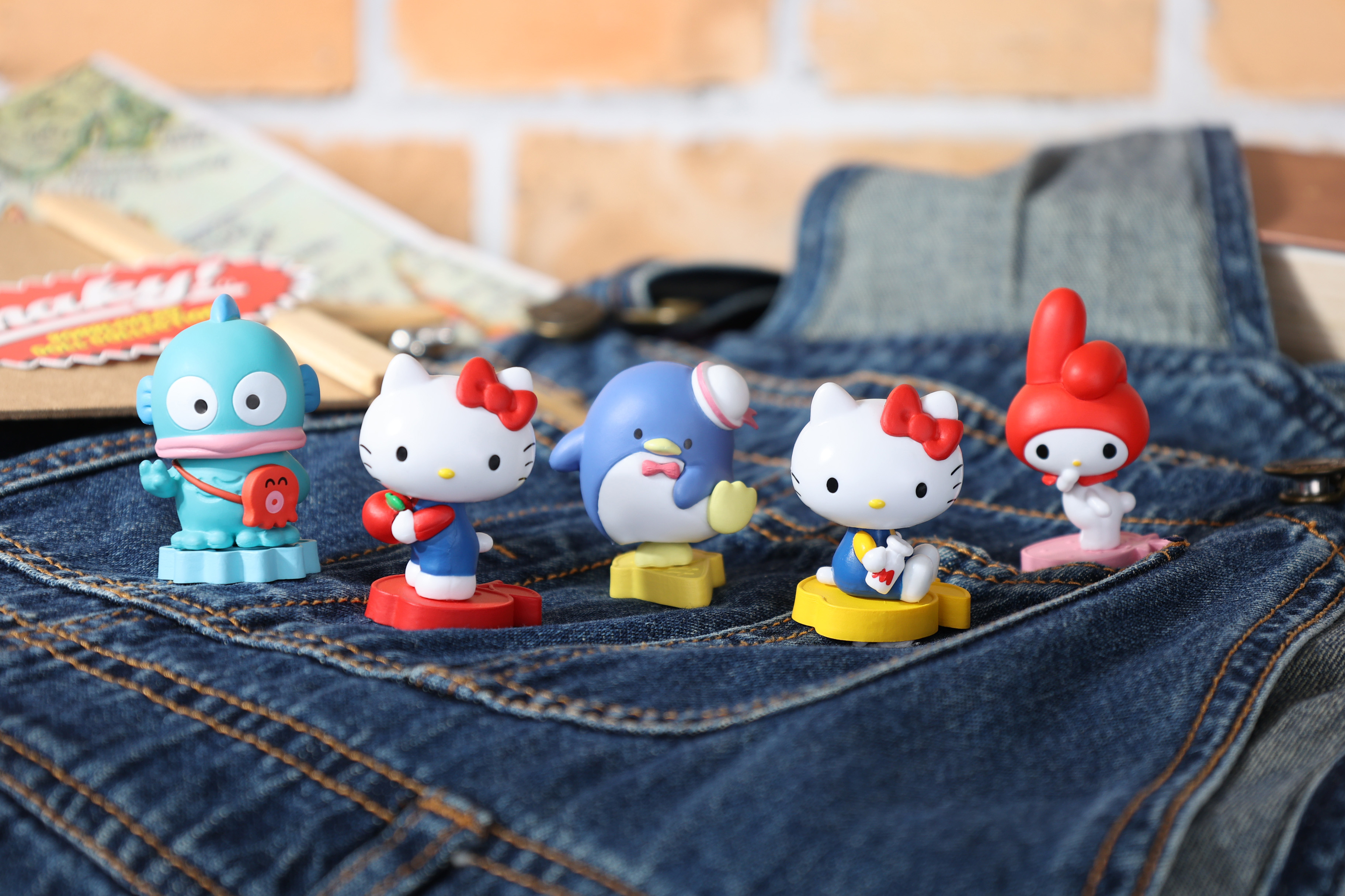 本物 キティ カプセルガチャ mandhucollege.edu.mv