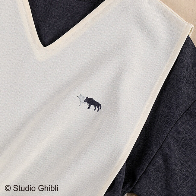 ※胸元刺繍イメージ ※胸元刺繍イメージ
