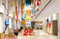 【ホテル近鉄ユニバーサル・シティ】開業25周年 「Colorful Pop Journey ～25 Years of Smiles～」 館内デコレーションを展開