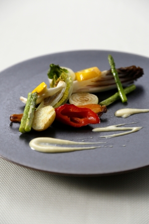 《鉄板焼》７月「香」より“長崎県産焼野菜のサラダ仕立て”