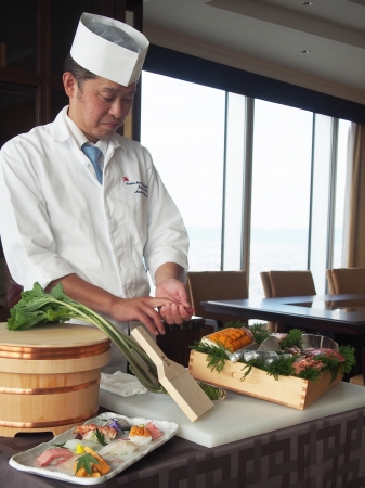 料理人が目の前で握るお寿司はこのプランのみの贅沢
