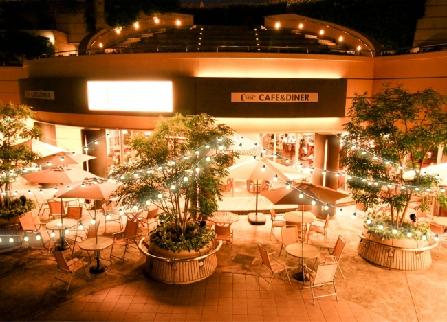 大阪なんばの 702 Cafe Dinerで今年もビアガーデン開催 カフェのオープンテラス を９月末まで開放 牛ステーキやもちもちチーズニョッキで乾杯しよう 株式会社エスエルディーのプレスリリース