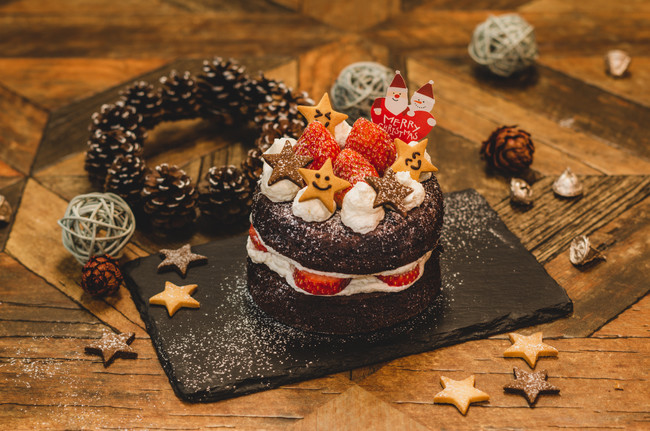 おうちでデコレーションまで楽しめるクリスマスケーキ Kawara Cafeの手作りホールケーキがクリスマス 仕様で期間限定販売スタート 株式会社エスエルディーのプレスリリース