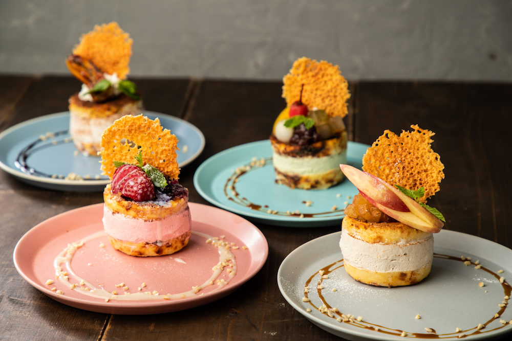 自家製バスクチーズケーキ とたっぷりクリームの 映えスイーツ ４つのフレーバーから選べる バスチーサンド が瓦カフェ４店舗にて11月８日 月 より販売スタート 株式会社エスエルディーのプレスリリース