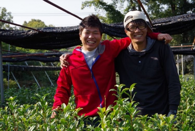 農業に従事するメンバーも一緒に、お客様の抹茶・日本茶商品の魅力を引き出すよう全力でサポート致します。
