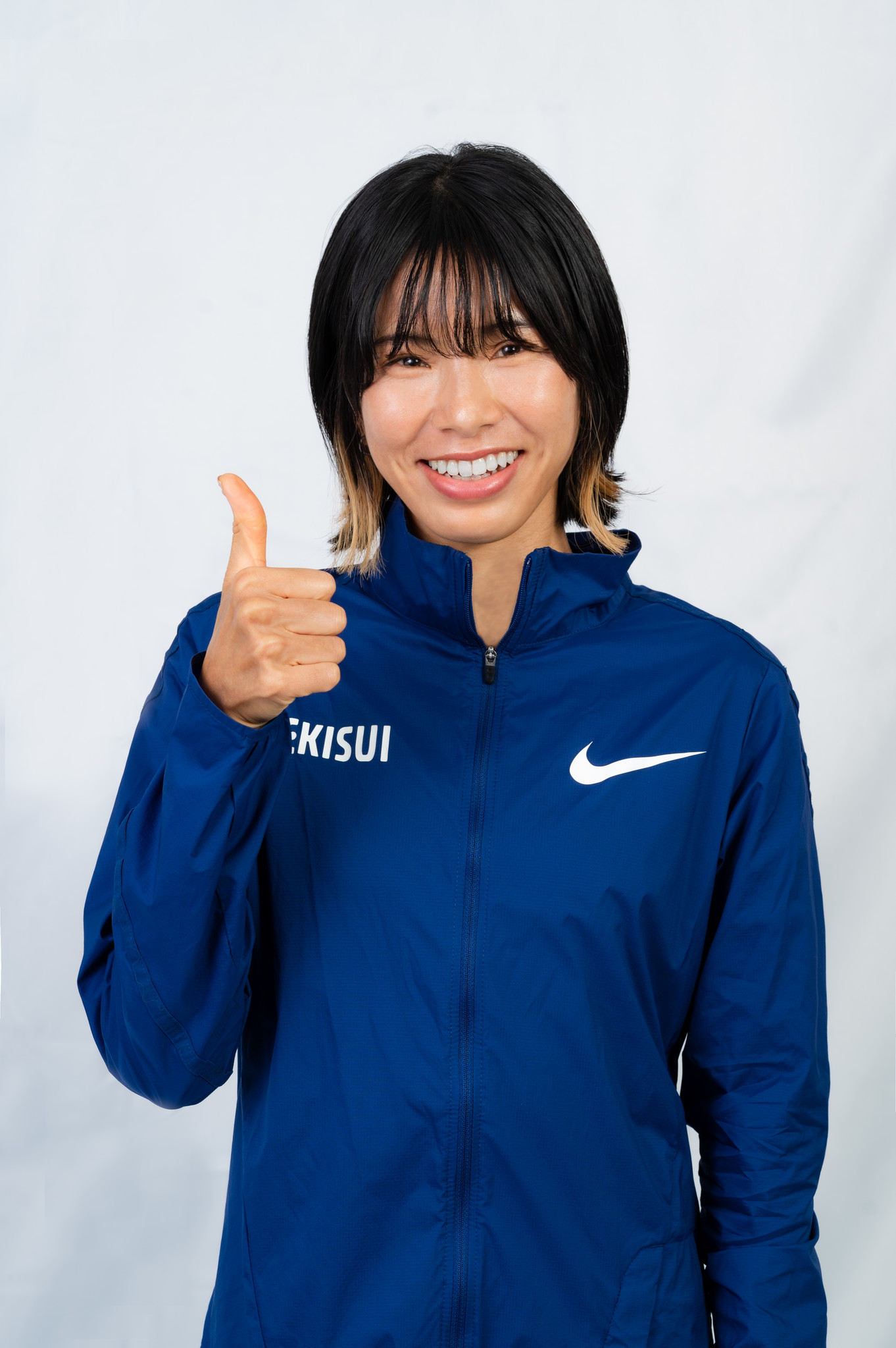 日本女子陸上競技 長距離ランナーアース製薬が新谷仁美選手とパフォーマンスパートナー契約を締結 アース製薬株式会社のプレスリリース